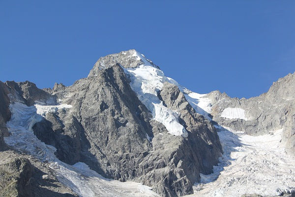 borne-frontière tripoint Mont Dolent France Italie Suisse