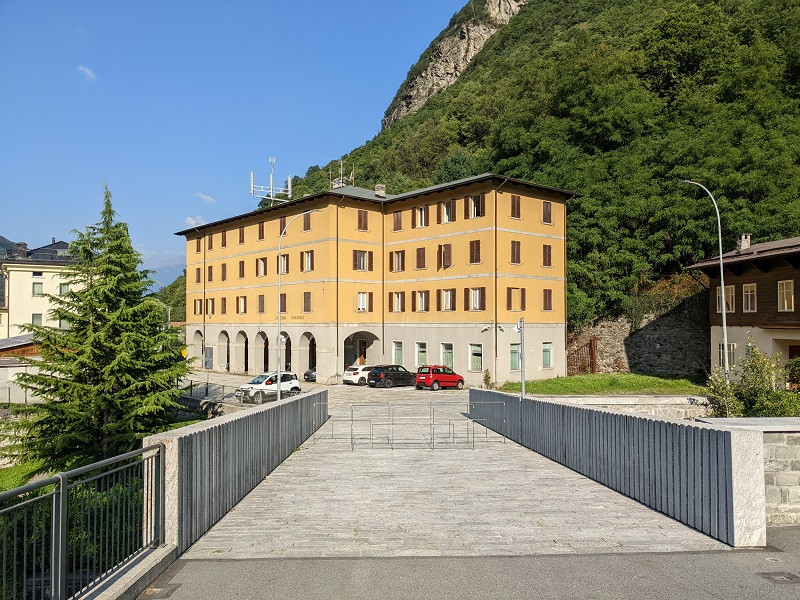 Pont-frontière Castasegna Grisons Italie