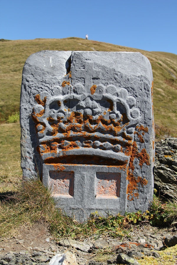 borne-frontière 1738 Valais sept dizains Royaume de Sardaigne