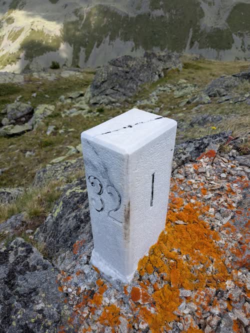 Marker 32