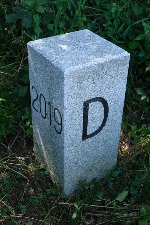 Marker 594