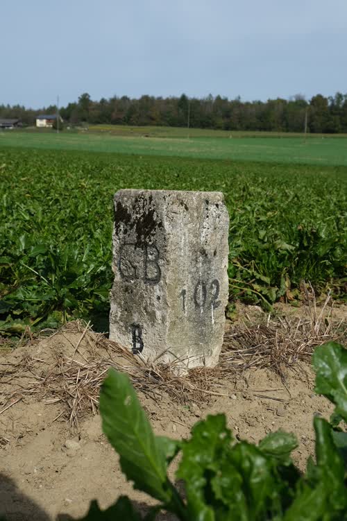 Marker 102
