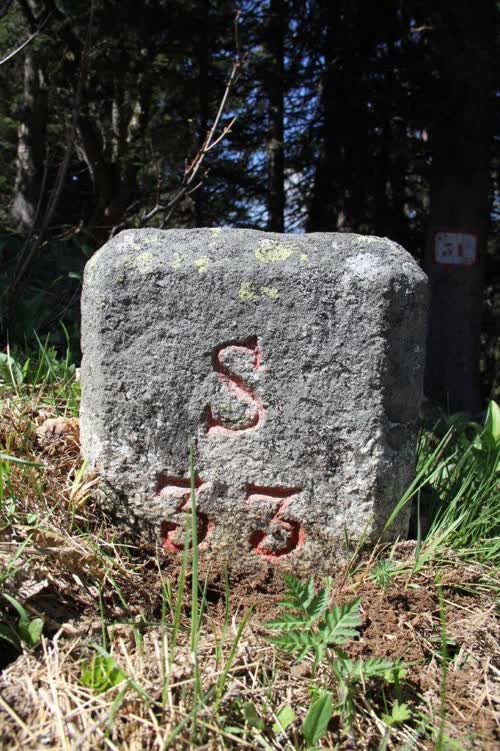 Marker 33